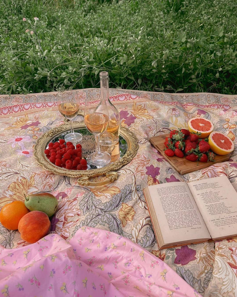 PICNIC RUGS