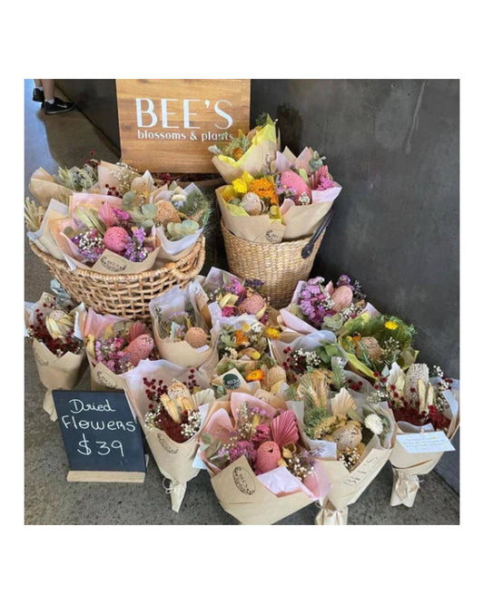 Bee's Dried Flower Bouquet